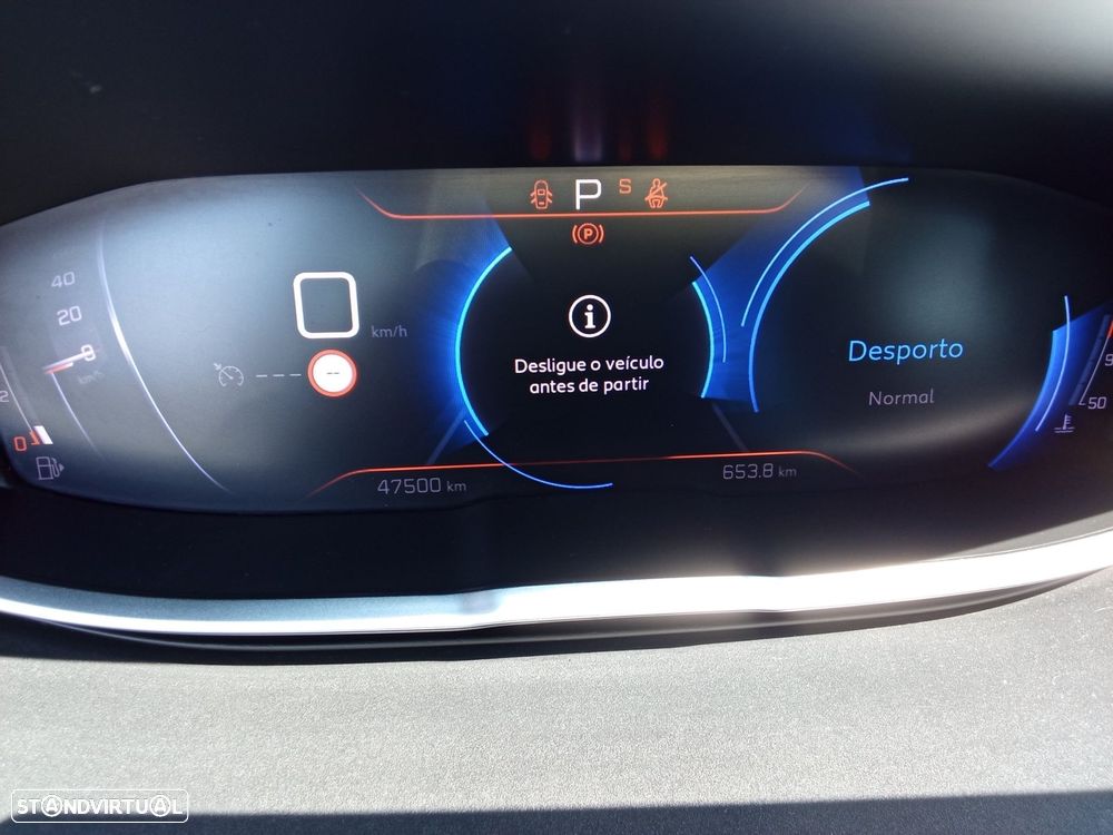 Peugeot 5008 1.5 BlueHDi Allure Pack EAT8 - 11