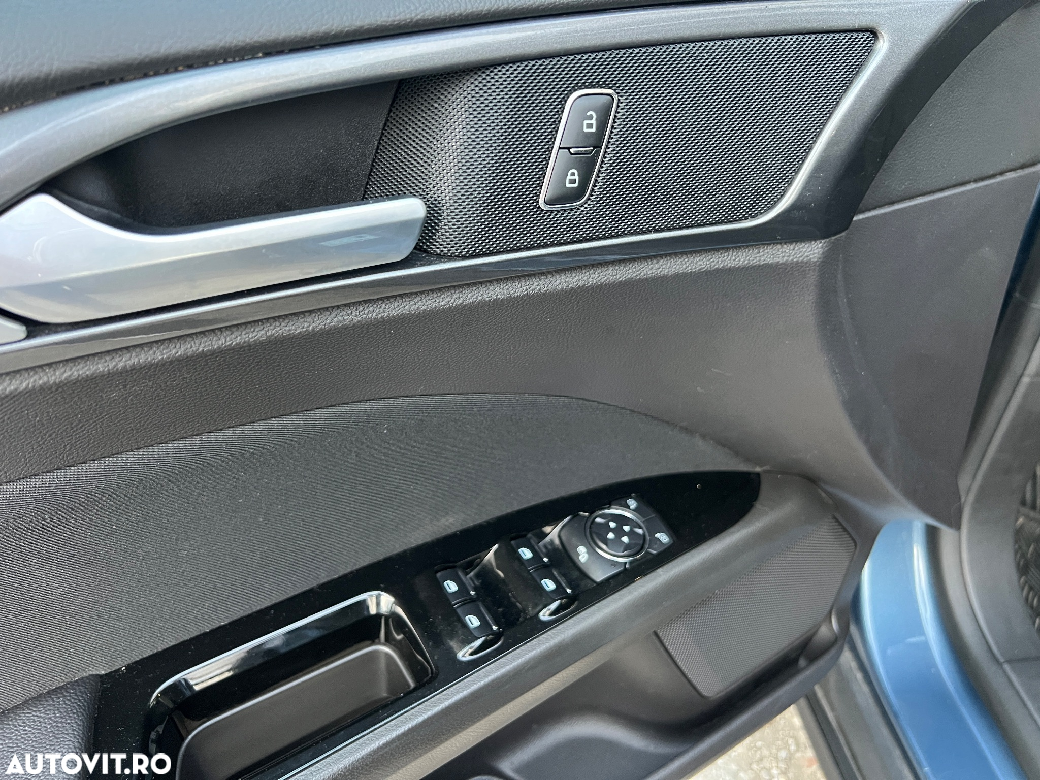 Ford Mondeo 2.0 TDCi Powershift Business - 30