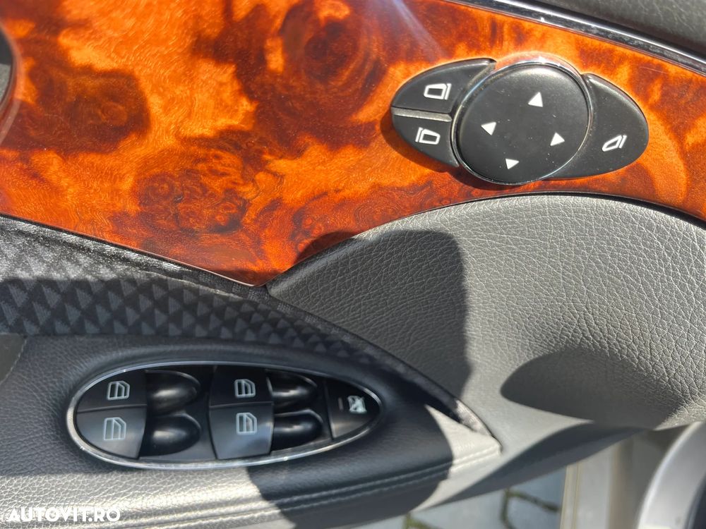 Mercedes-Benz E - 14