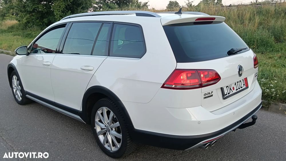 Volkswagen Golf - 5