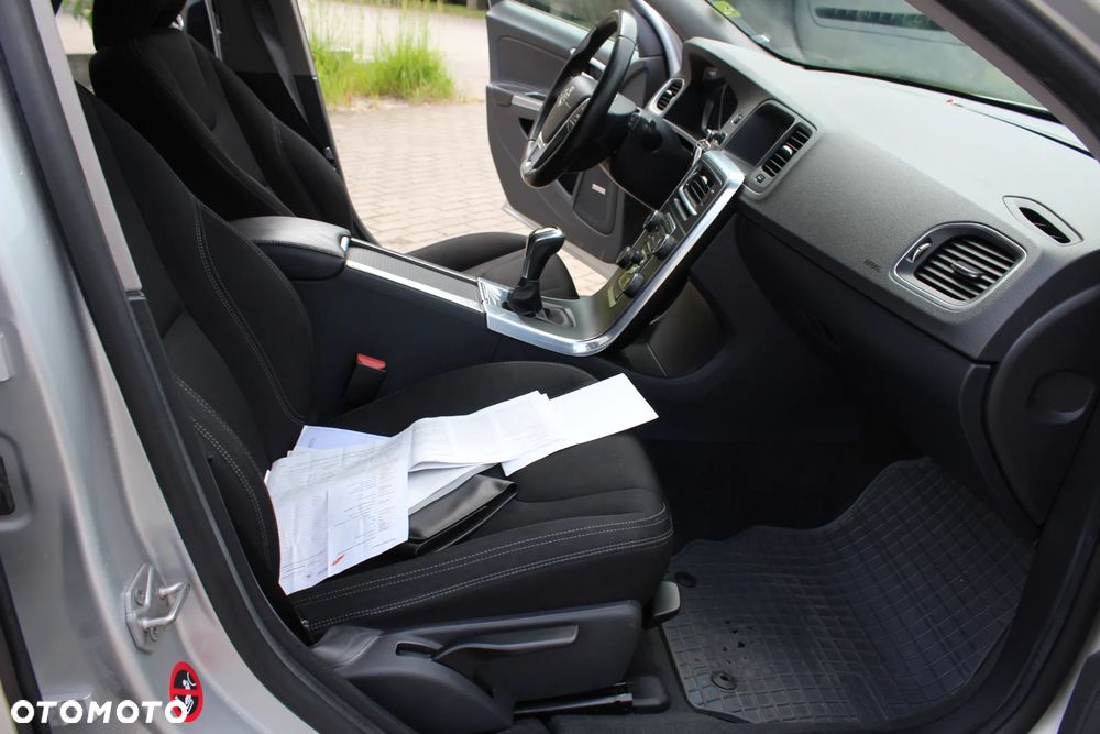 Volvo V60 D2 - 26