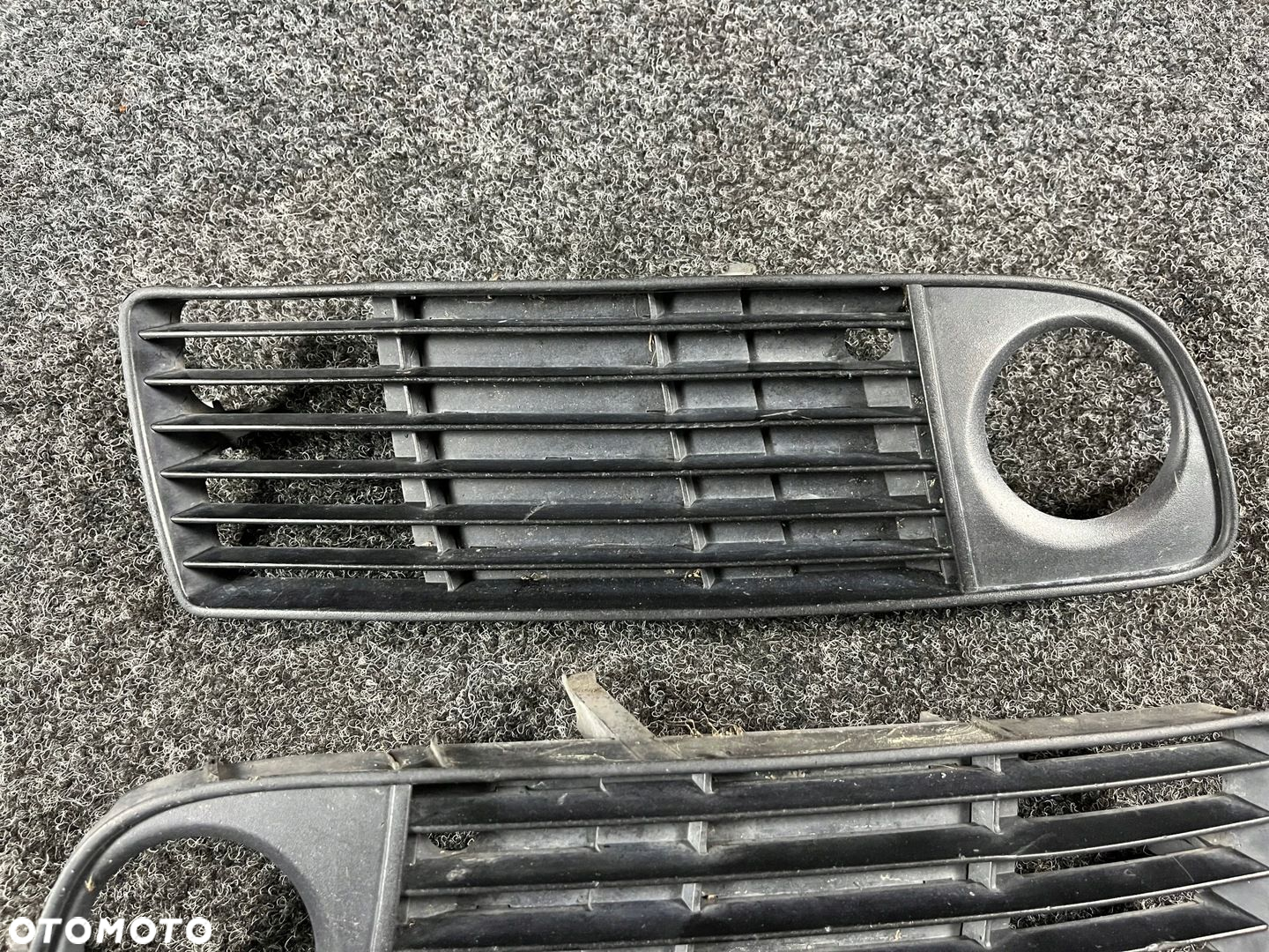 audi a6 c5 kratka w zderzak przód lewa prawa komplet 4B0807682S 4B0807681S - 2