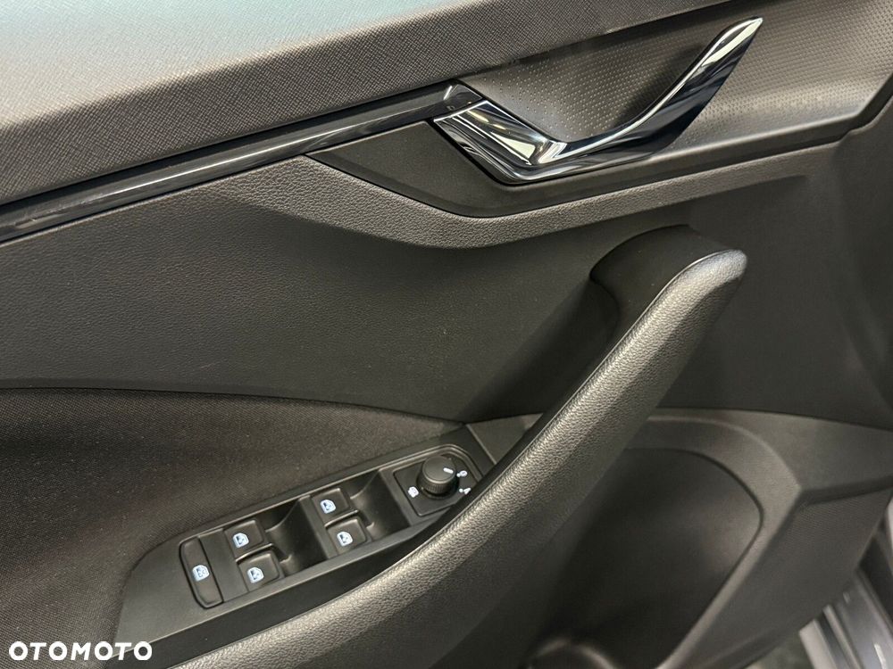 Skoda Kamiq 1.0 TSI Selection - 17