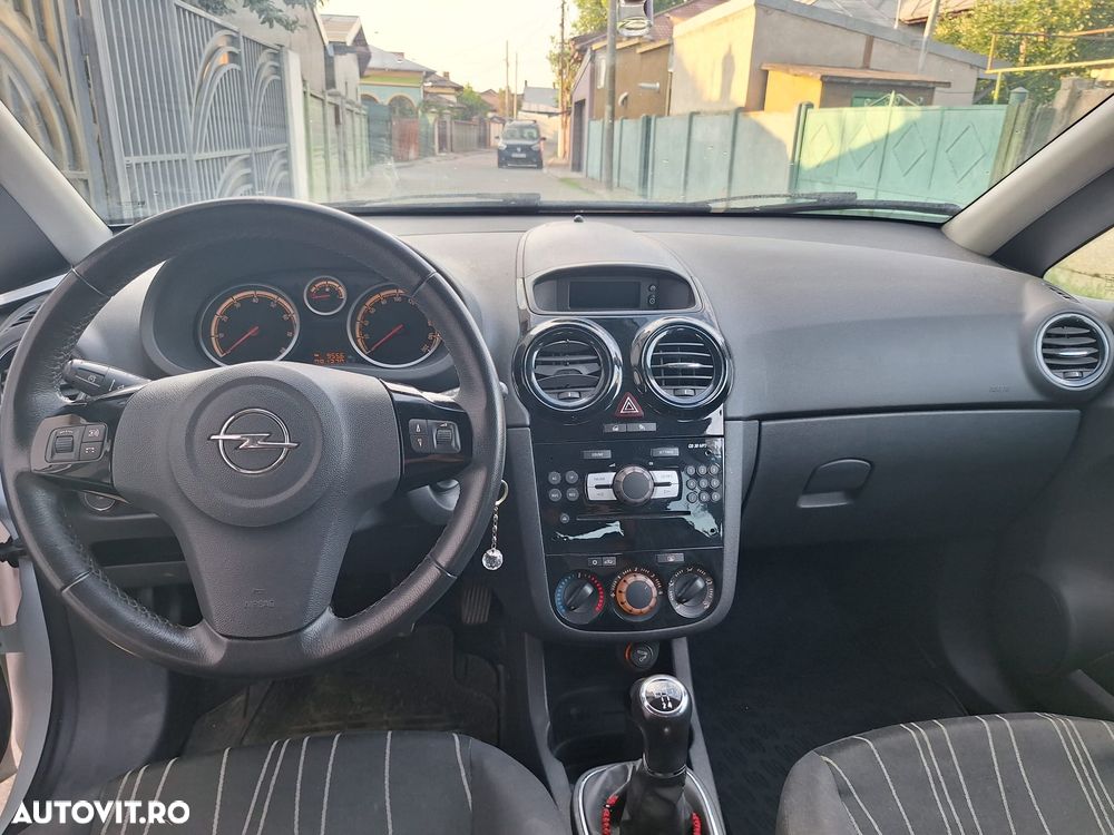Opel Corsa 1.2 Essentia - 6