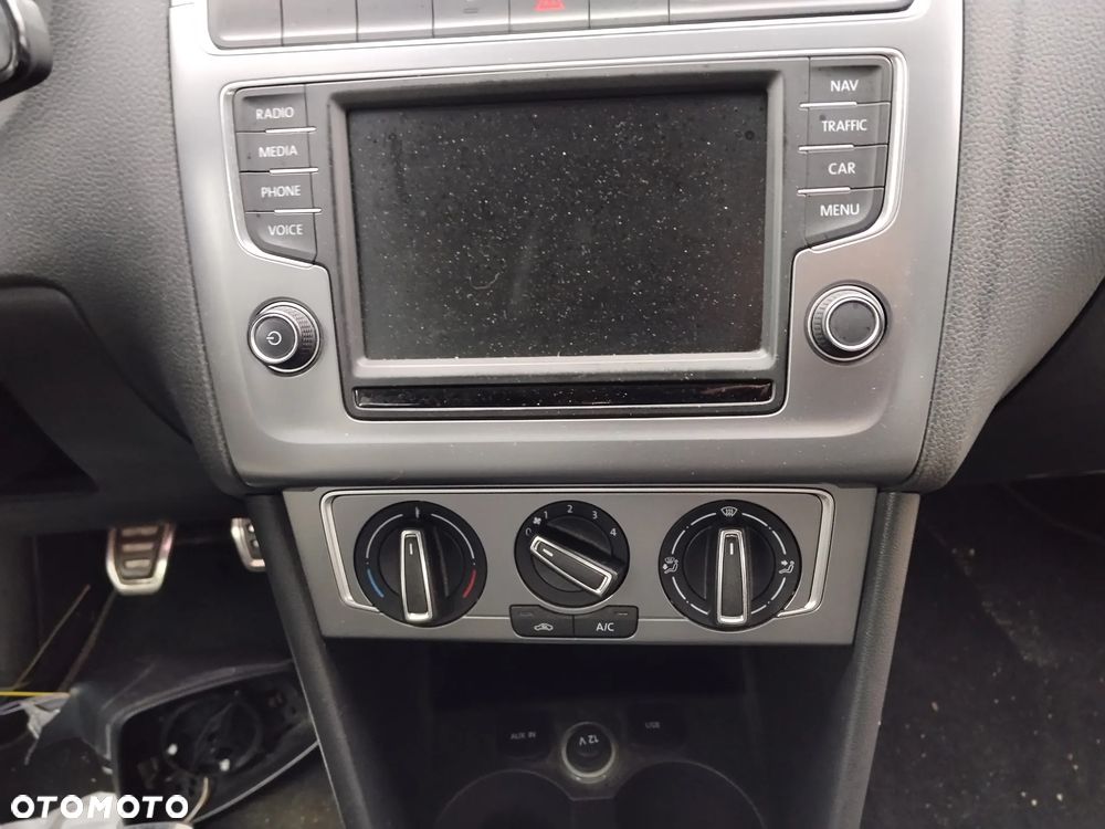 Volkswagen Polo - 15