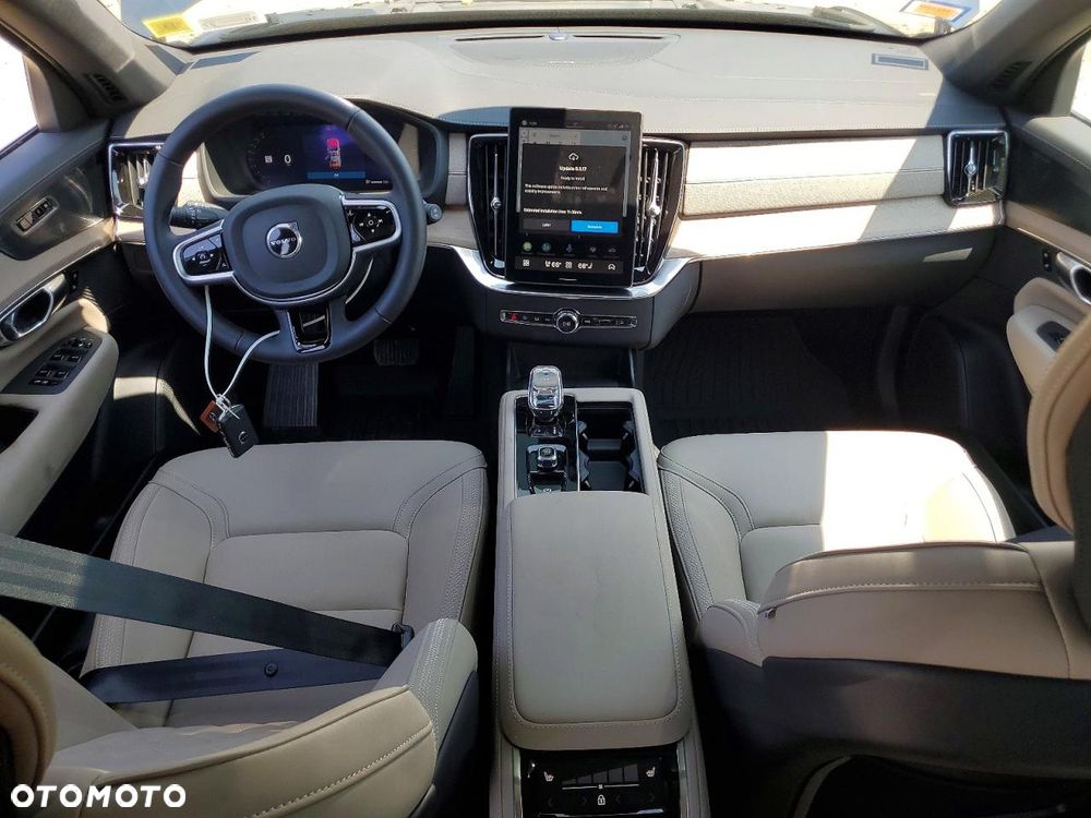 Volvo XC 90 - 8