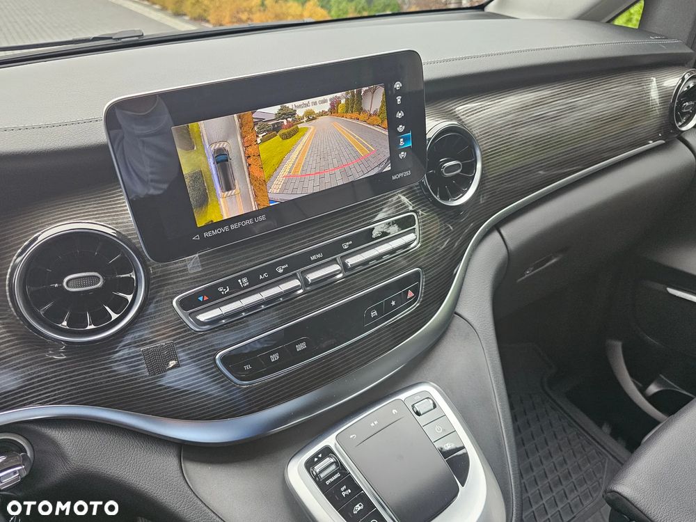Mercedes-Benz Klasa V 300 d Avantgarde 9G-Tronic - 22