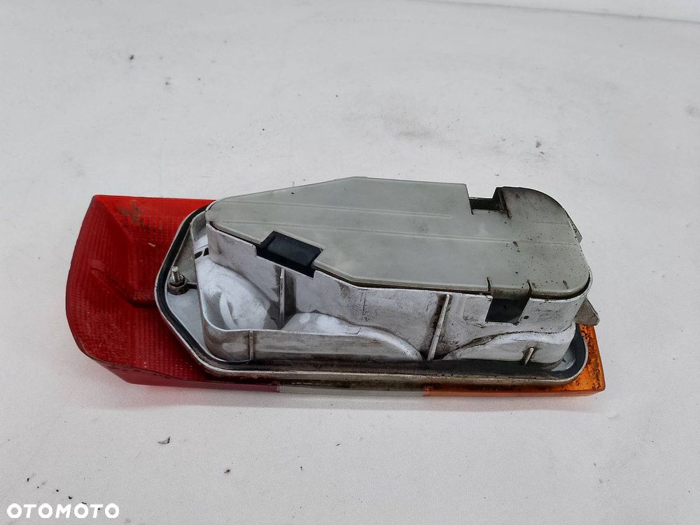 LAMPA TYLNA PRAWA TALBOT SAMBA KABRIOLET - 6