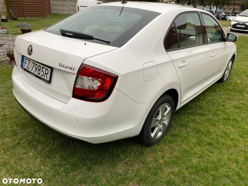 Skoda RAPID 1.0 TSI Active - 2