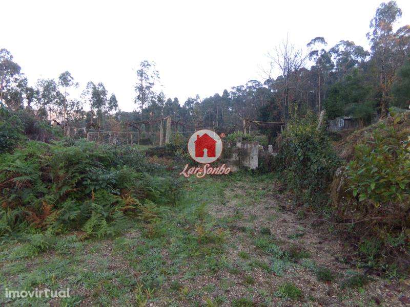 Terreno com  915 m2 - Arnoso Santa Maria - Vila Nova de Famalicão - Grande imagem: 4/6