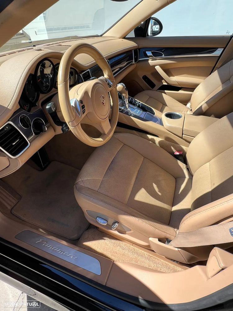 Porsche Panamera - 5