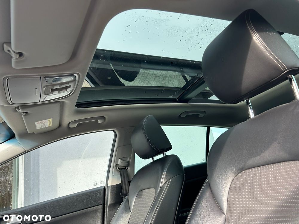 Kia Sportage 2,0 CRDI AWD Vision - 9