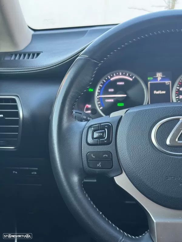 Lexus NX 300h Executive - 19