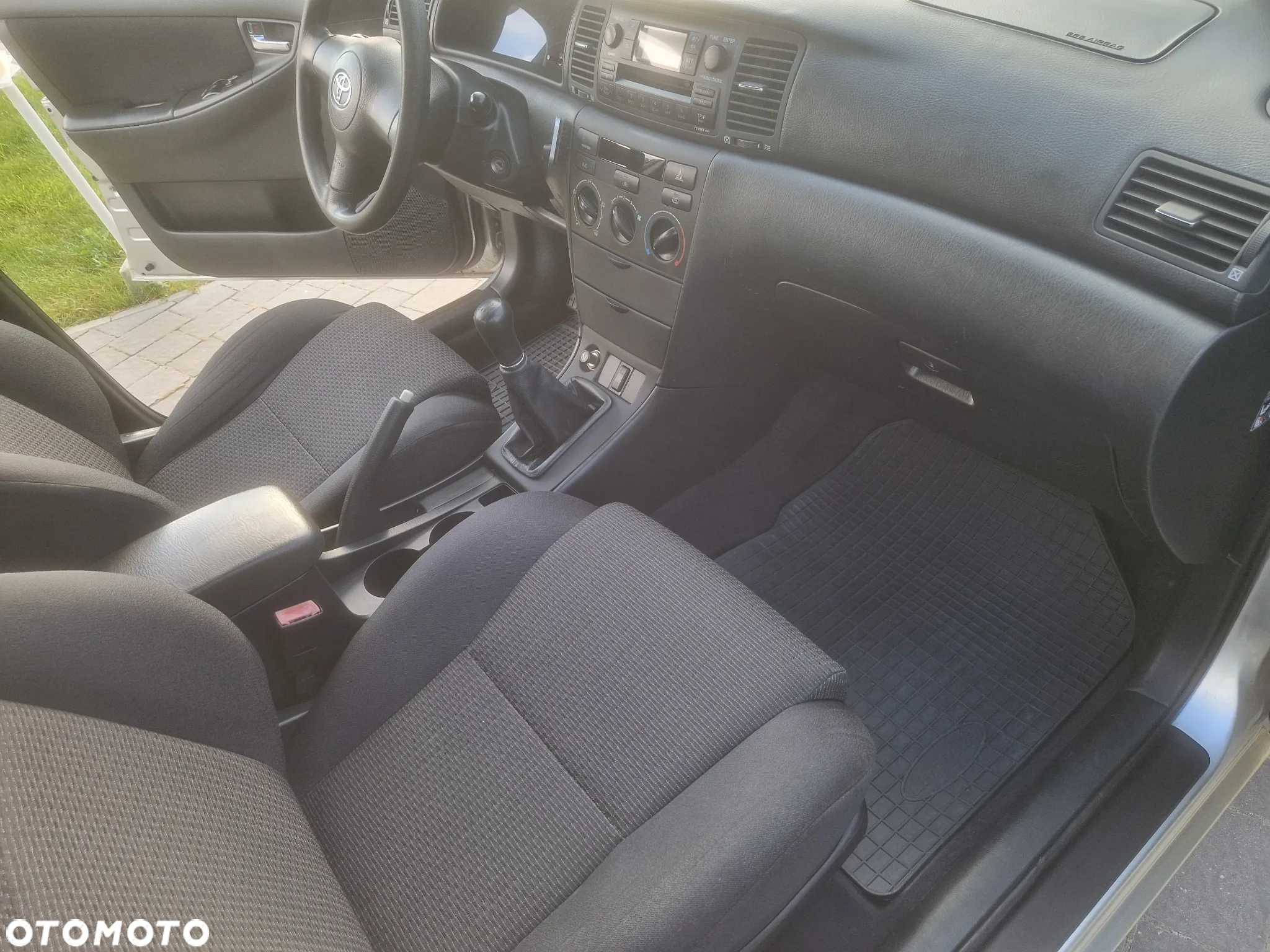 Toyota Corolla - 20