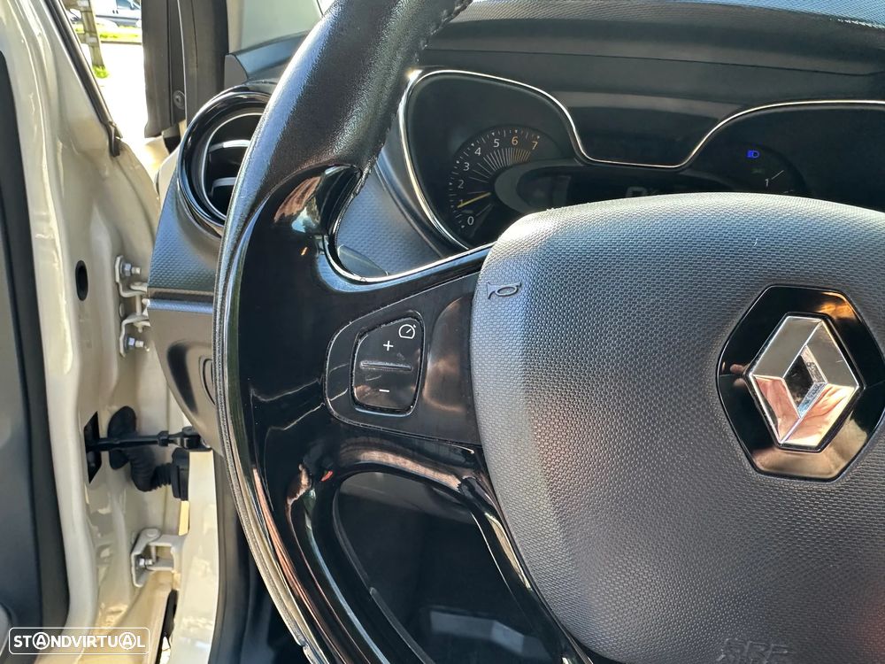 Renault Captur ENERGY TCe 120 EDC Luxe - 21