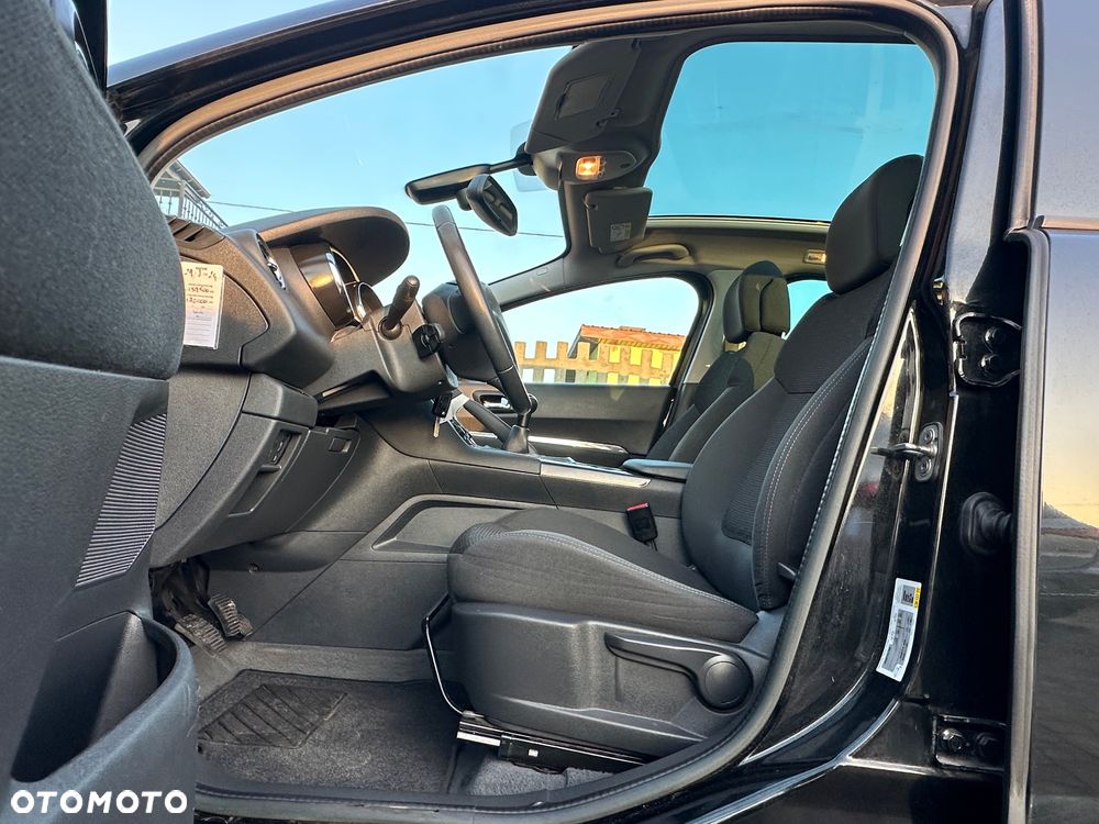 Peugeot 3008 - 28