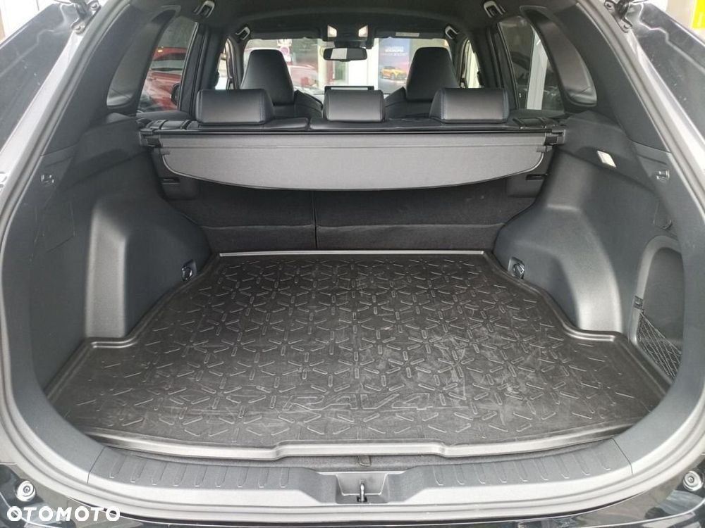 Toyota RAV4 - 7