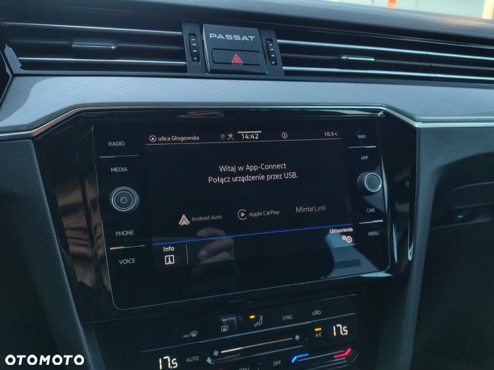 Volkswagen Passat - 34