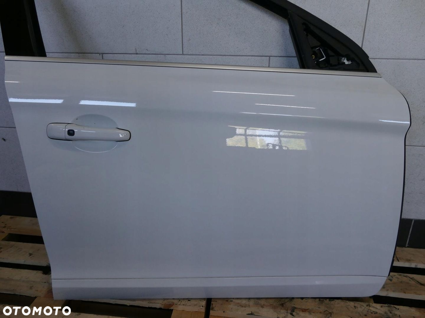 VOLVO XC60 I LIFT R-DESIGN DRZWI PRAWY PRZÓD PRAWE PRZEDNIE 614-46 - 3