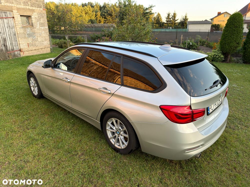 BMW Seria 3 318d - 5