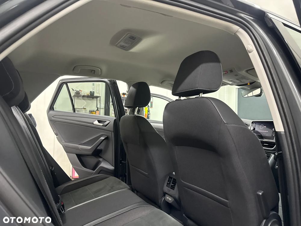 Volkswagen T-Roc - 20
