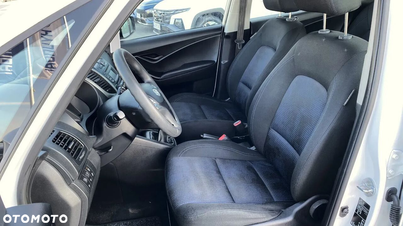 Hyundai ix20 1.6 BlueDrive Classic + - 34