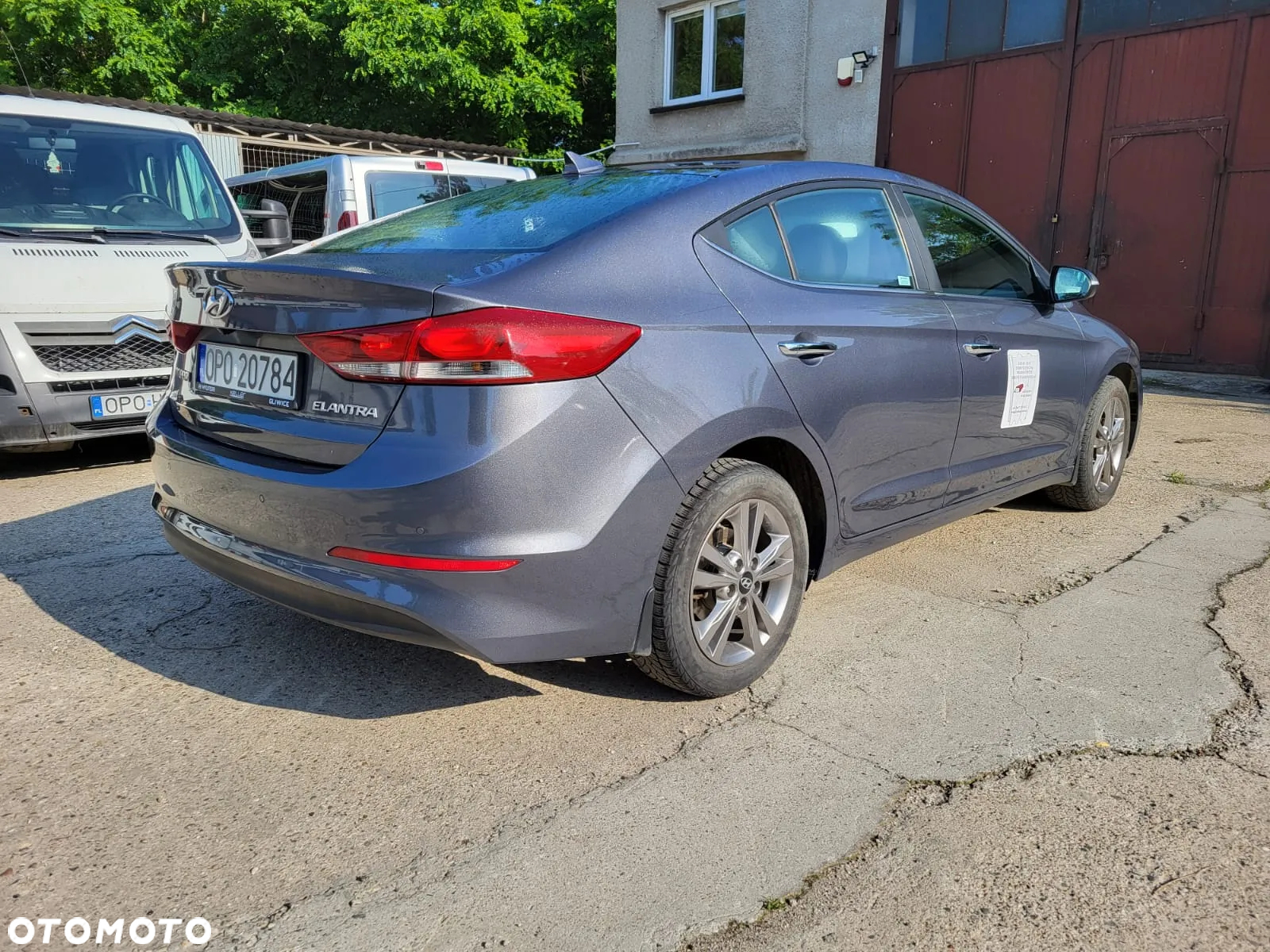 Hyundai Elantra 1.6 Comfort - 5