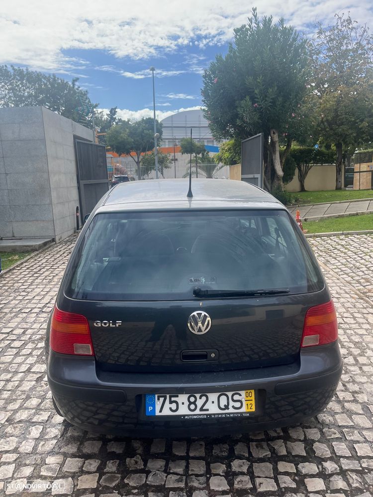 VW Golf - 2