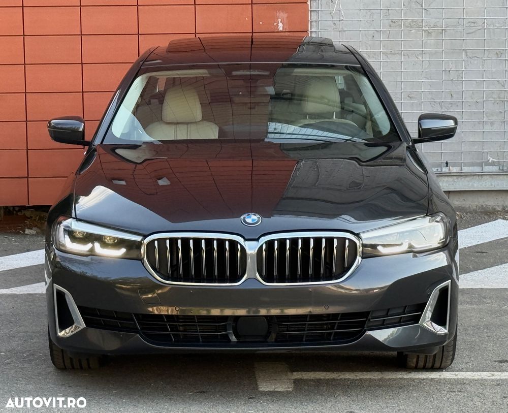 BMW Seria 5 530e Aut. Luxury Line - 2