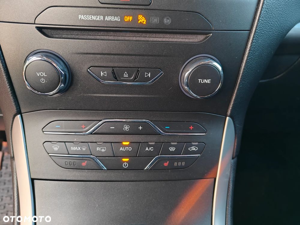 Ford Galaxy 2.0 TDCi Titanium - 25