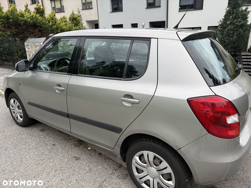 Skoda Fabia 1.2 HTP Classic - 4