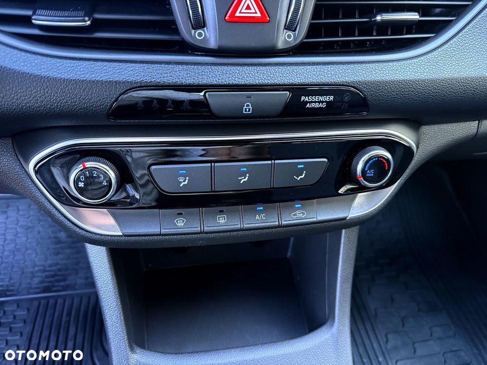 Hyundai i30 1.0 T-GDI Smart - 16