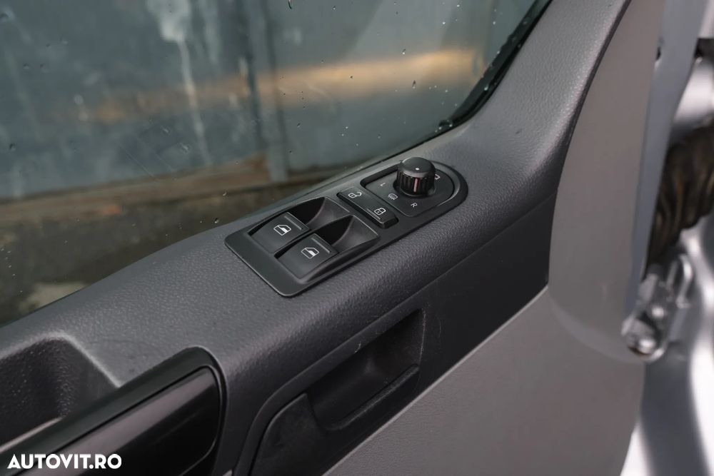 Volkswagen Transporter DSG - 24