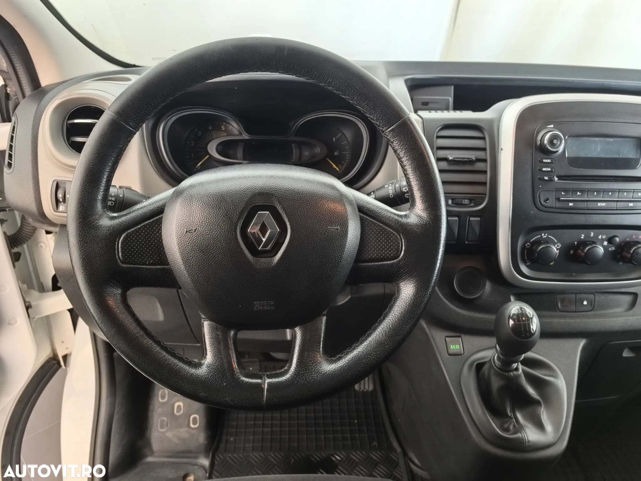 Renault Trafic - 11