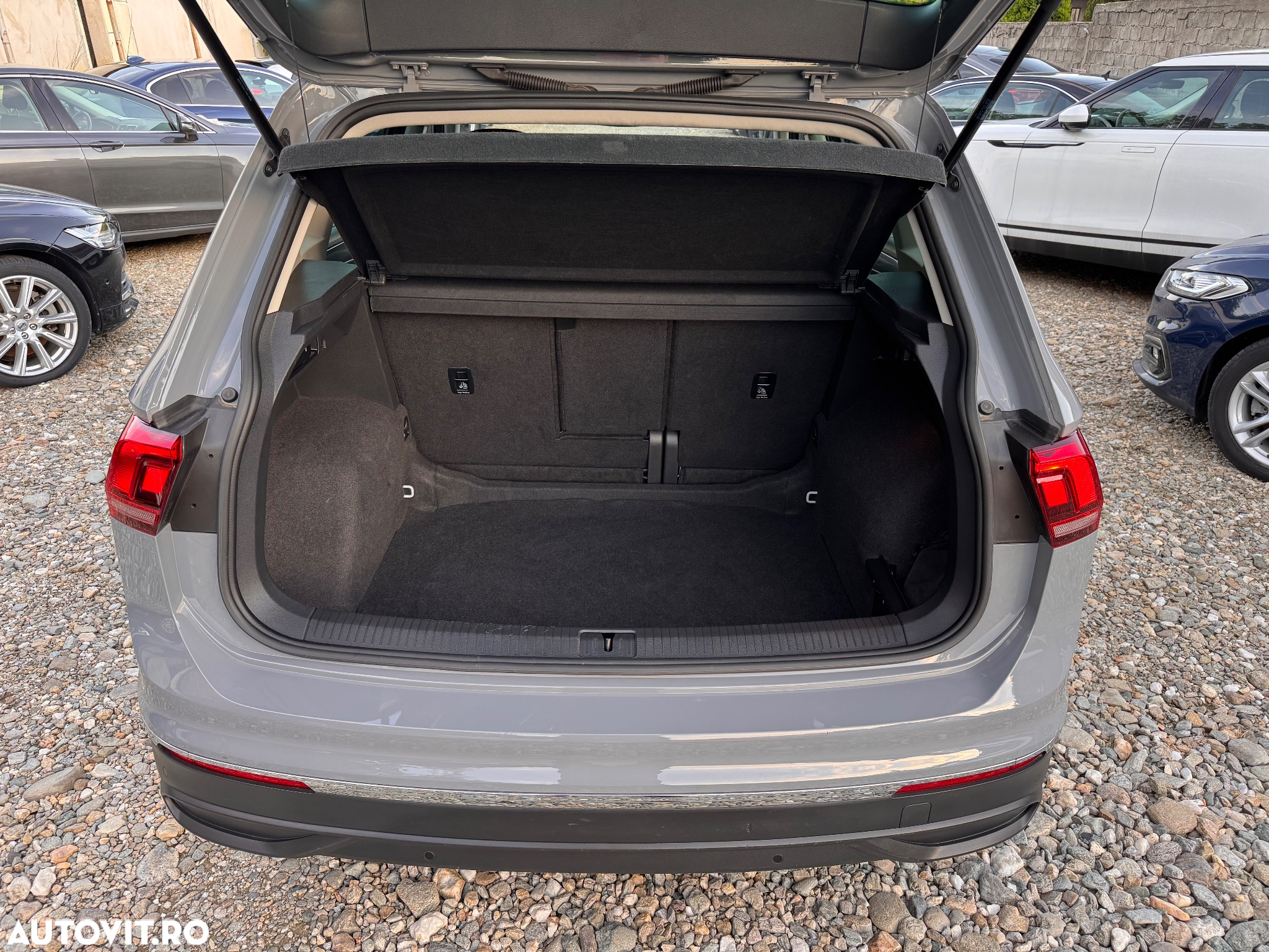 Volkswagen Tiguan 2.0 TDI SCR DSG R-Line - 14