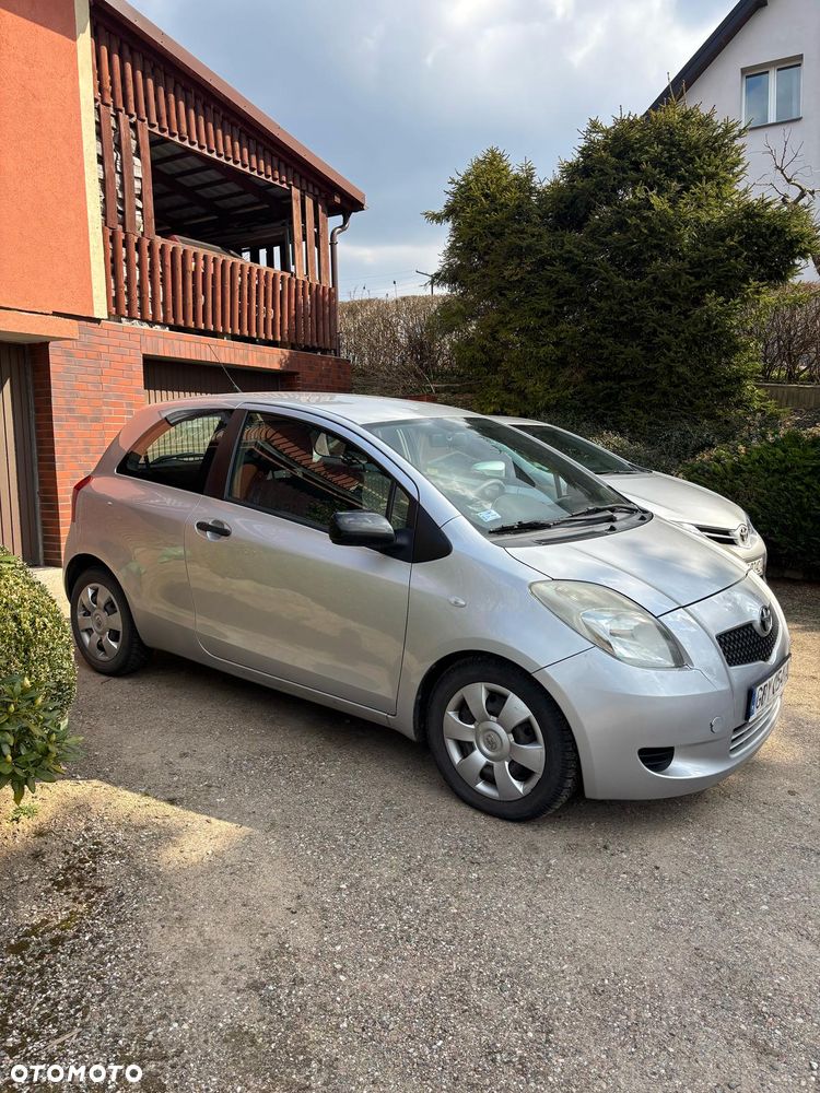 Toyota Yaris - 3