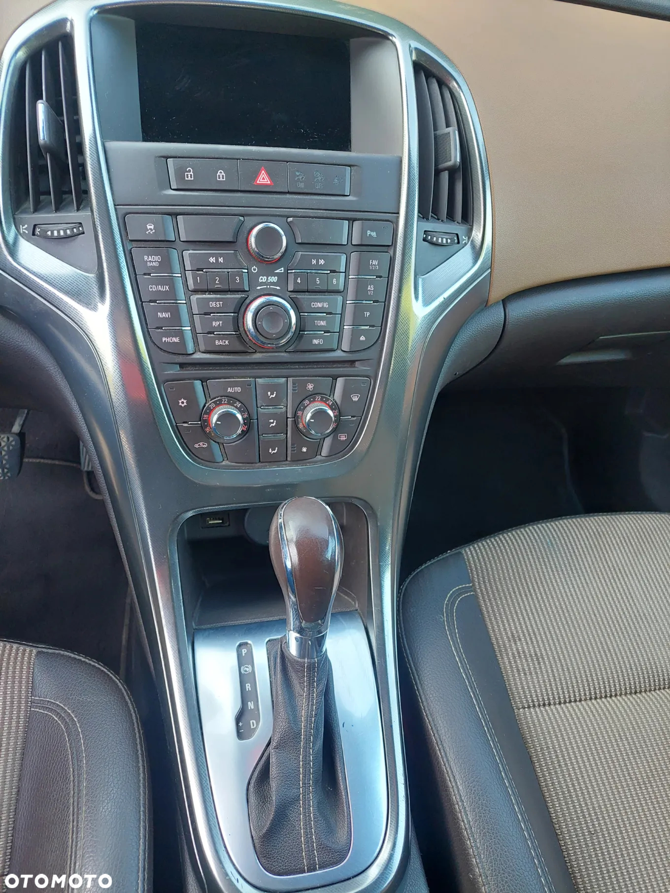 Opel Astra IV 2.0 CDTI Cosmo - 14