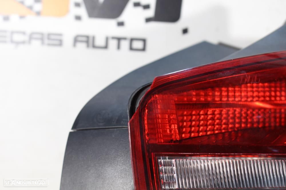 Farolim Direito Bmw 1 (F20)  Farolim Direito Bmw Serie 1 F20 / F21 - 5
