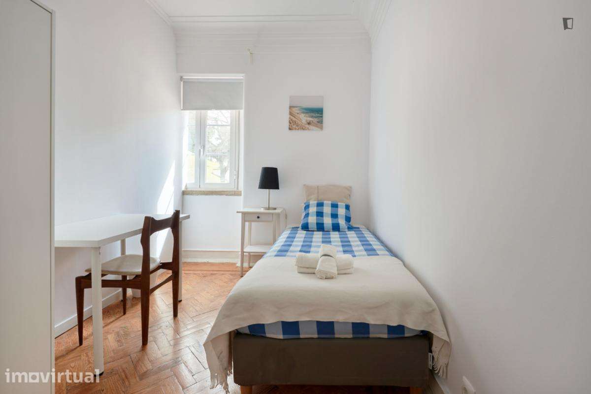Quarto - localizado em Alameda Lisbon - Grande imagem: 2/53