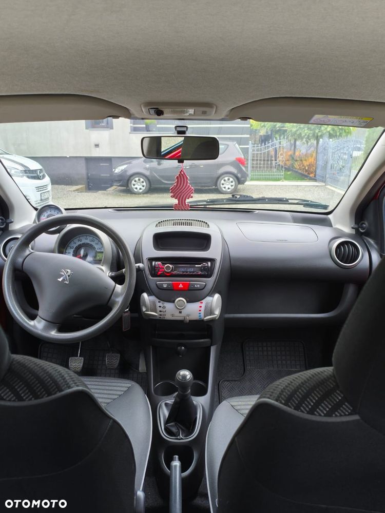 Peugeot 107 - 10