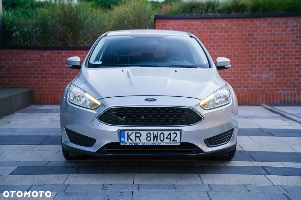Ford Focus 1.6 Trend - 17