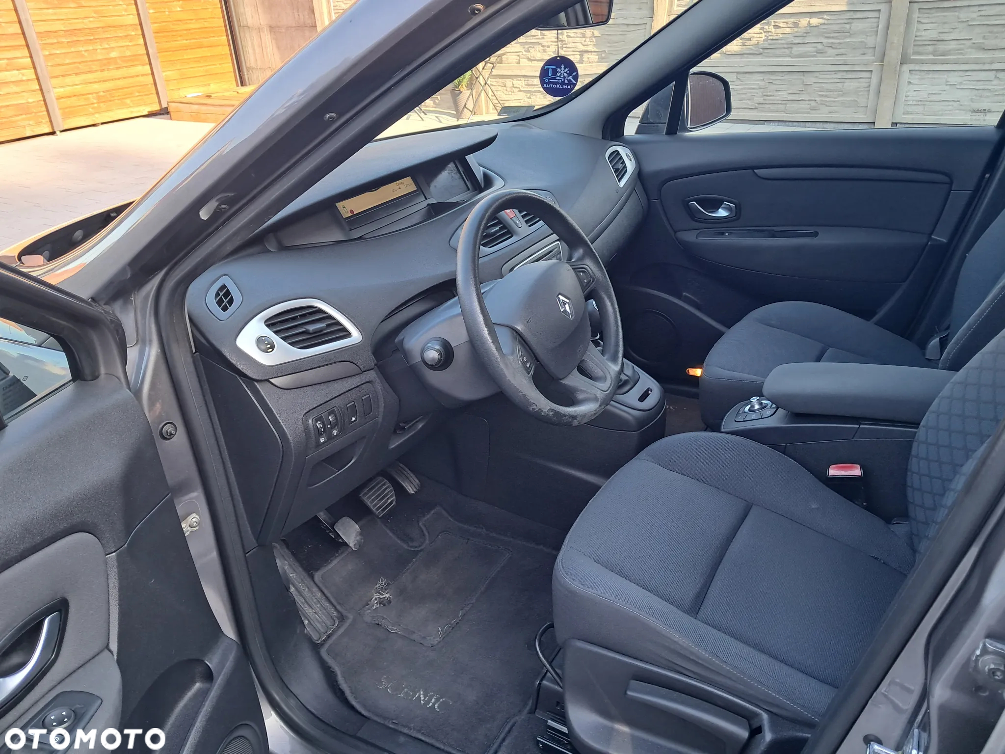 Renault Scenic - 11