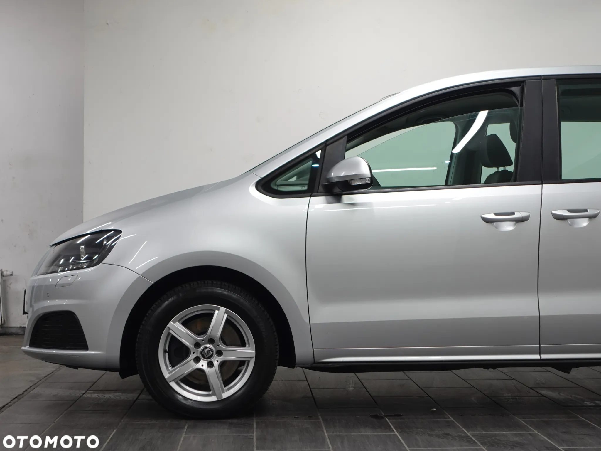 Seat Alhambra 2.0 TDI Ecomotive Reference - 17