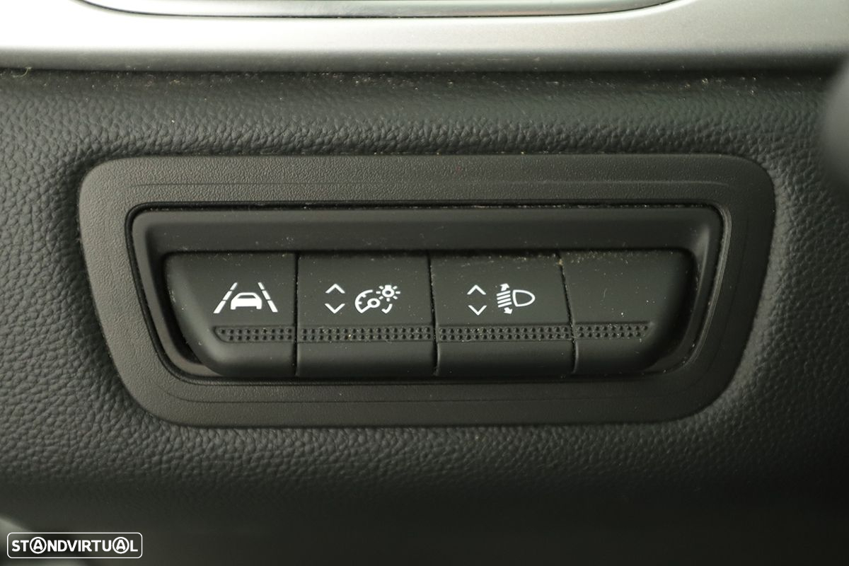 Renault Captur 1.0 TCe Techno Bi-Fuel - 19