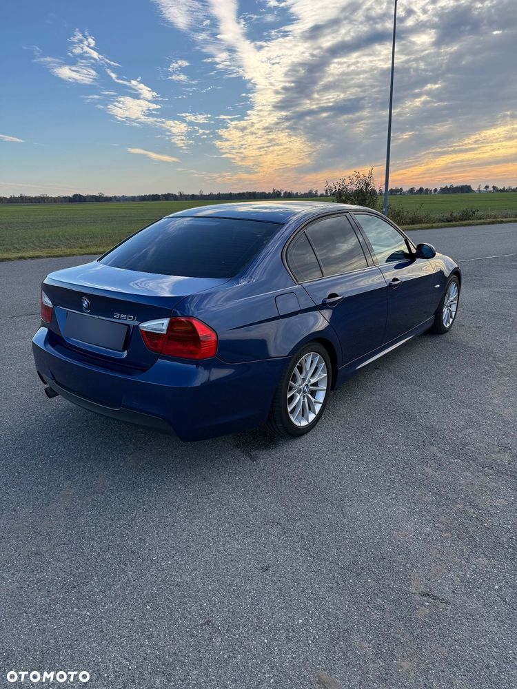 BMW 320I 2007 photo 5