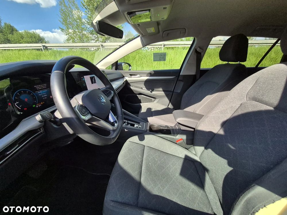 Volkswagen Golf 1.0 eTSI OPF DSG Active - 18