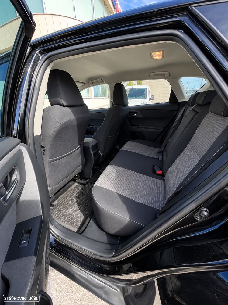 Toyota Auris 1.4 D-4D Comfort+Pack Techno - 16