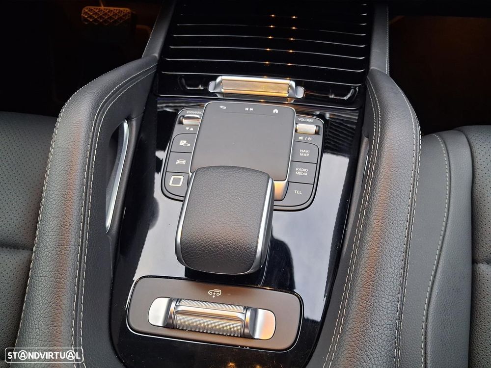 Mercedes-Benz GLE 300 d 4Matic - 24