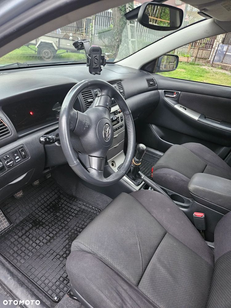 Toyota Corolla 1.6 VVT-i Sol (air6) - 10