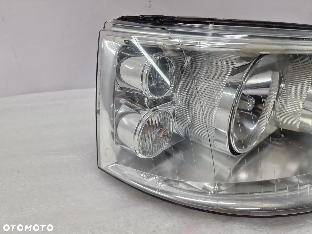 VW T5 7E1 MULTIVAN 03-09 PRAWA LAMPA PRZEDNIA PRZÓD , NR 7H1941016L , NR AUKCJI LA199 - 2